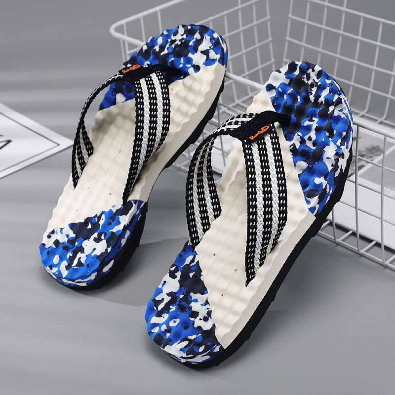 Summer New Personality Trend Korean Version of Men's Slippers Large Size Massage Flip-flops Casual Beach Slippers Vietnamese Sandals