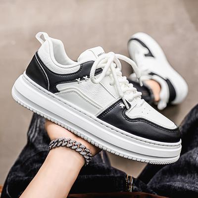 Neue leichte und vielseitige Low-Top-Schuhe mit dicken Sohlen für den Außenbereich, kleine weiße Brettschuhe, lässiger Sportstil, Modetrend, Jugend-Herrenschuhe