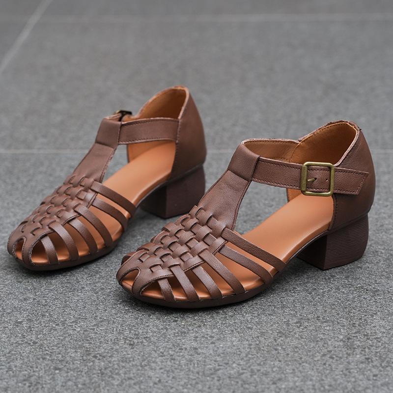 

Летняя женская обувь Босоножки из коровьей кожи на высоком каблуке с мягкой подошвой Женские сандалии с выемками 41 темно-коричневого