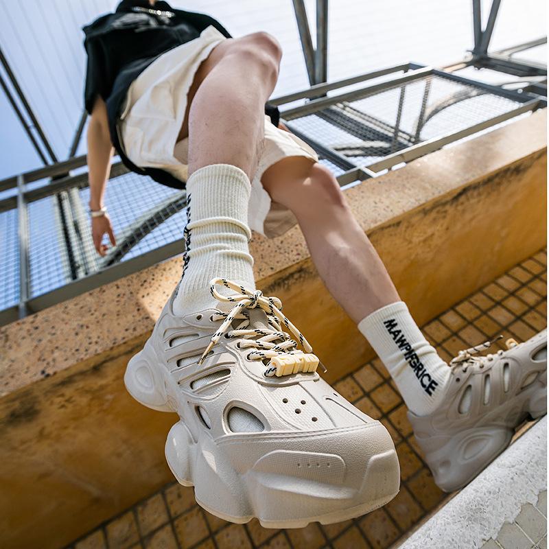 Fashion Dad's Cave Shoes Men's Summer Thick Bottom Water Drifting Beach Shoes Lightweight and Fashionable Lace up Sports Sandals Men