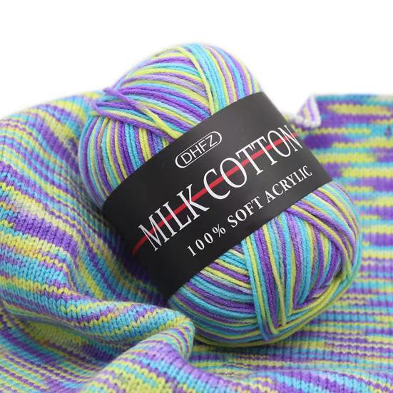 Gomitolo di Filato Multicolor 7,7 Iarde Filato in Fibra Acrilica Filato Colorato per Uso Artigianale per Lavorare a Maglia Uncinetto Maglioni Sciarpe Cappelli Bambole Artigianato Fai da Te