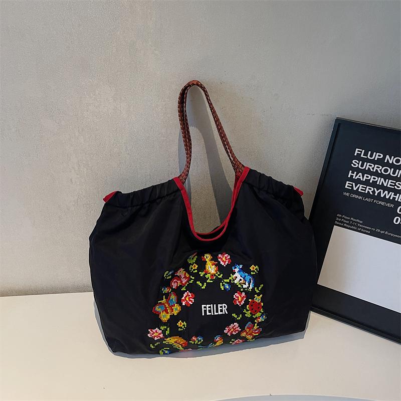Grote Capaciteit Pendelaar Geborduurde Canvas Tote Bag Dames Nieuwe Enkele Schouder Tas Casual Bloemenpatroon