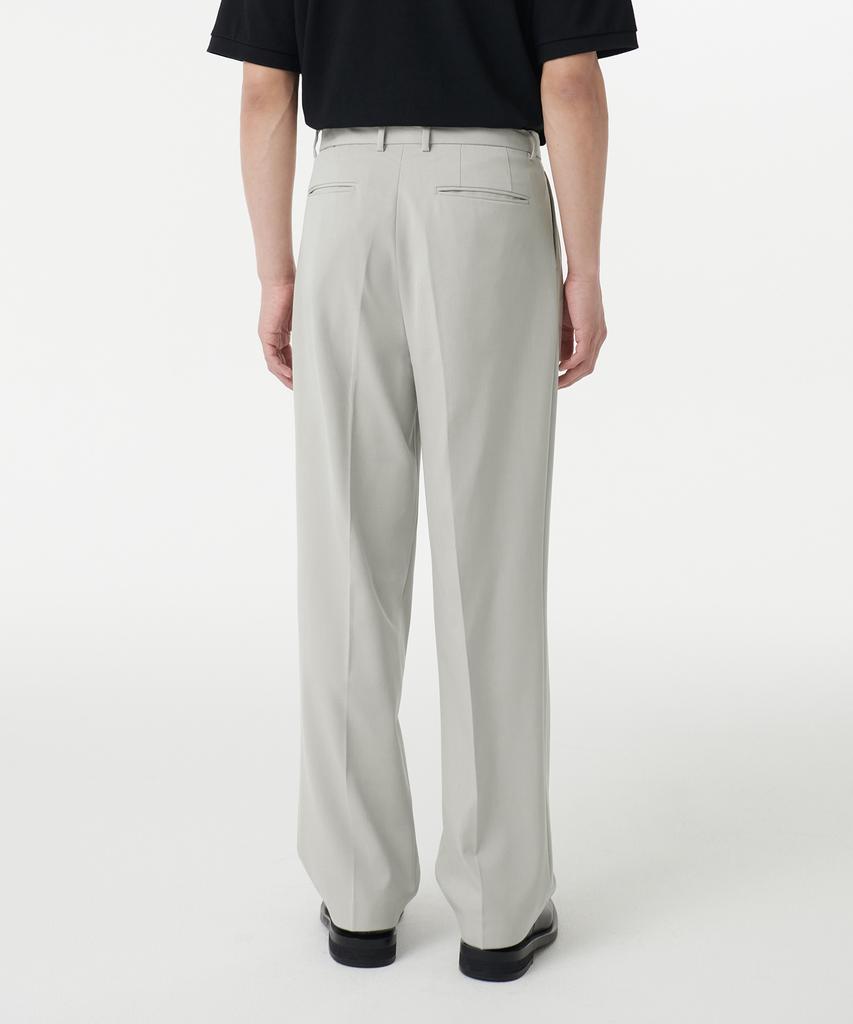 Musinsa Standard Three-Puck Semi-Balloon Slacks [Dusty Cream]