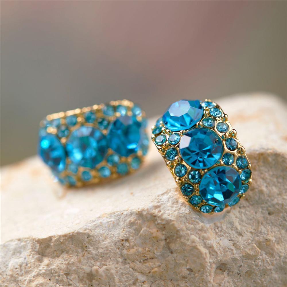 Elegante Blauwe Strass Clipoorbellen voor Dames 2024 Trend Kleur Goud Bruiloftssieraden Voor Dames