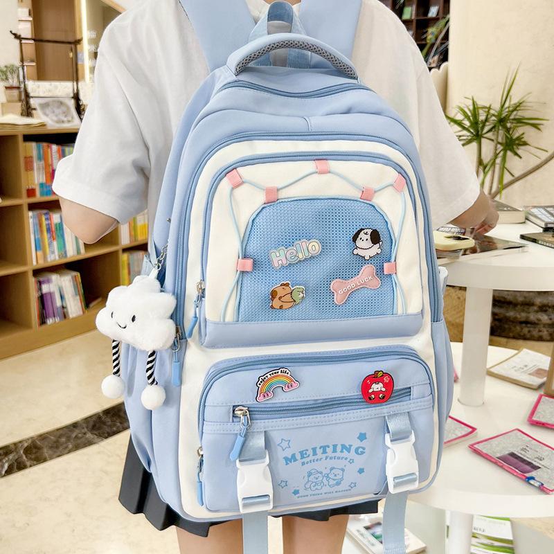 Cute little fresh schoolbag for female junior high school students, high , lightweight and large capacity travel backpack, versatile student backpack.