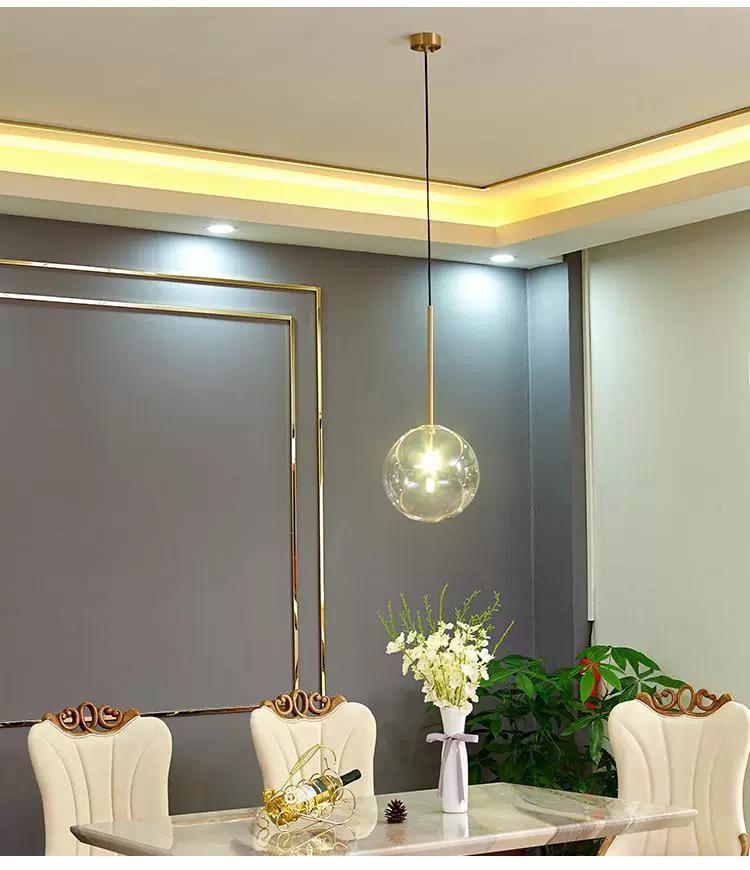 Kugelförmige Glasblasen-Hängeleuchte für elegante Restaurant- und Bar-Dekoration