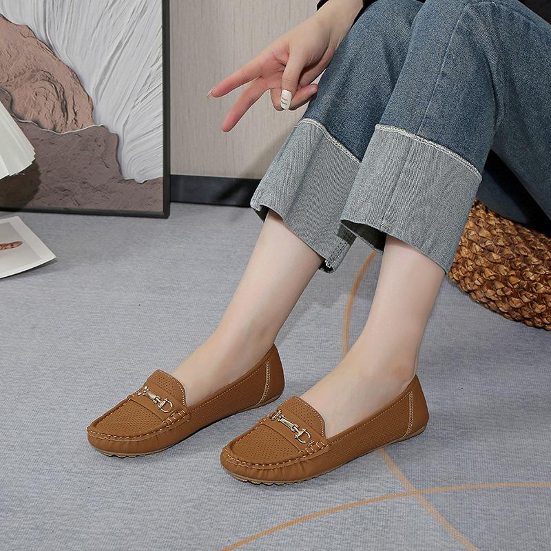 Fashion metal buckle autumn new solid color breathable light mouth round head large size women's single shoes