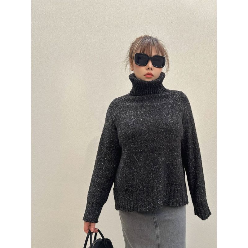 30% off Miss Biggie European and American Plus size Slimming Versatile Soft Glutinous Arabesquitic Fabric Loose Lapel Long sleeve Sweater