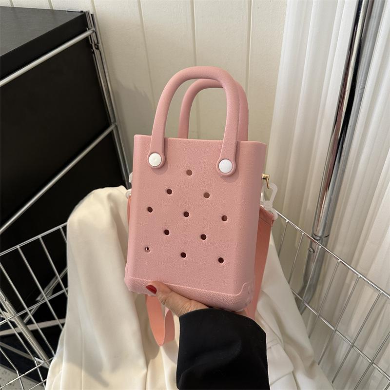 

New Cartoon Versatile Accessories Bag Beach Bag New Fashion Niche One Shoulder Crossbody Hand Carry Hole Bag розовый
