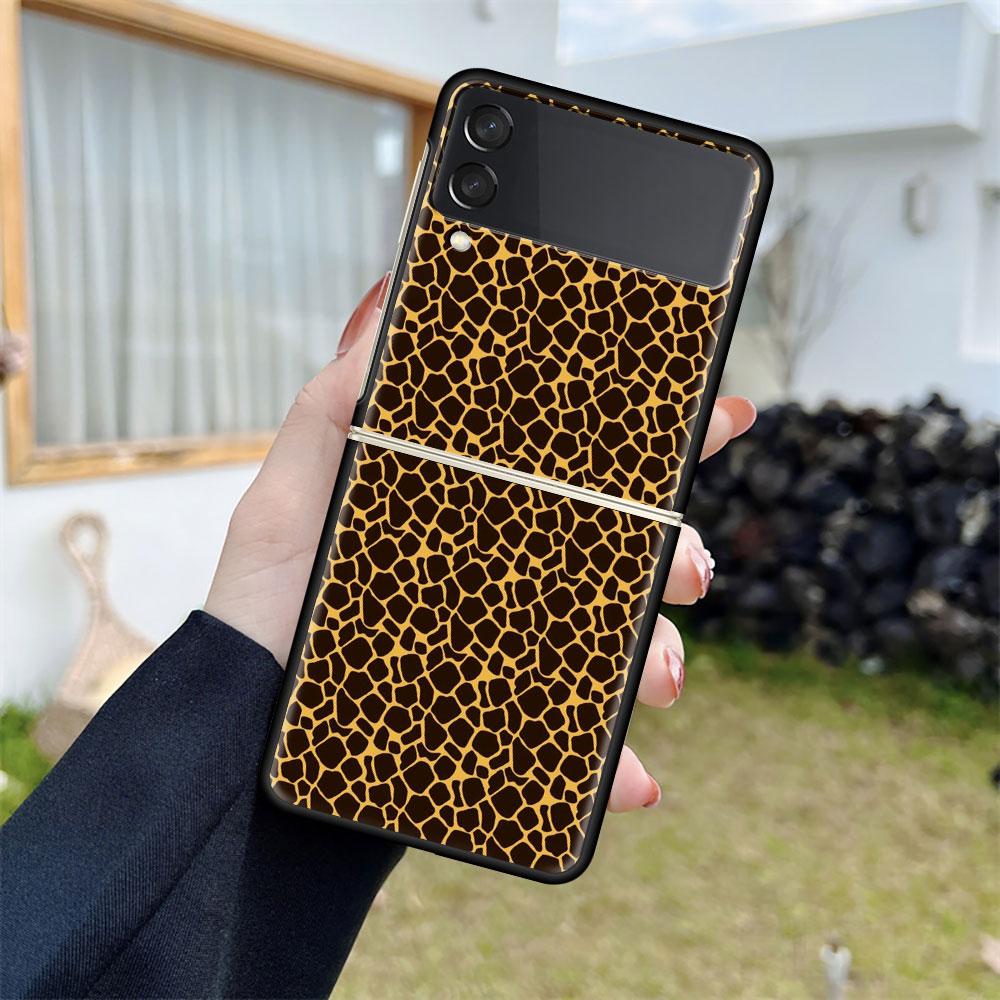 Luxushülle für Samsung Galaxy Z Flip 4 3 5G Schwarz PC Hart Handyhüllen Mode Rückseite ZFlip Funda Zebra Leopardenmuster Capa