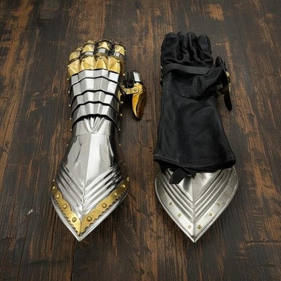 Medieval Gauntlets 16-Gauge Steel Featuring Brass Accents Built-In Leather Gloves Fathers Day Christmas Halloween Gift