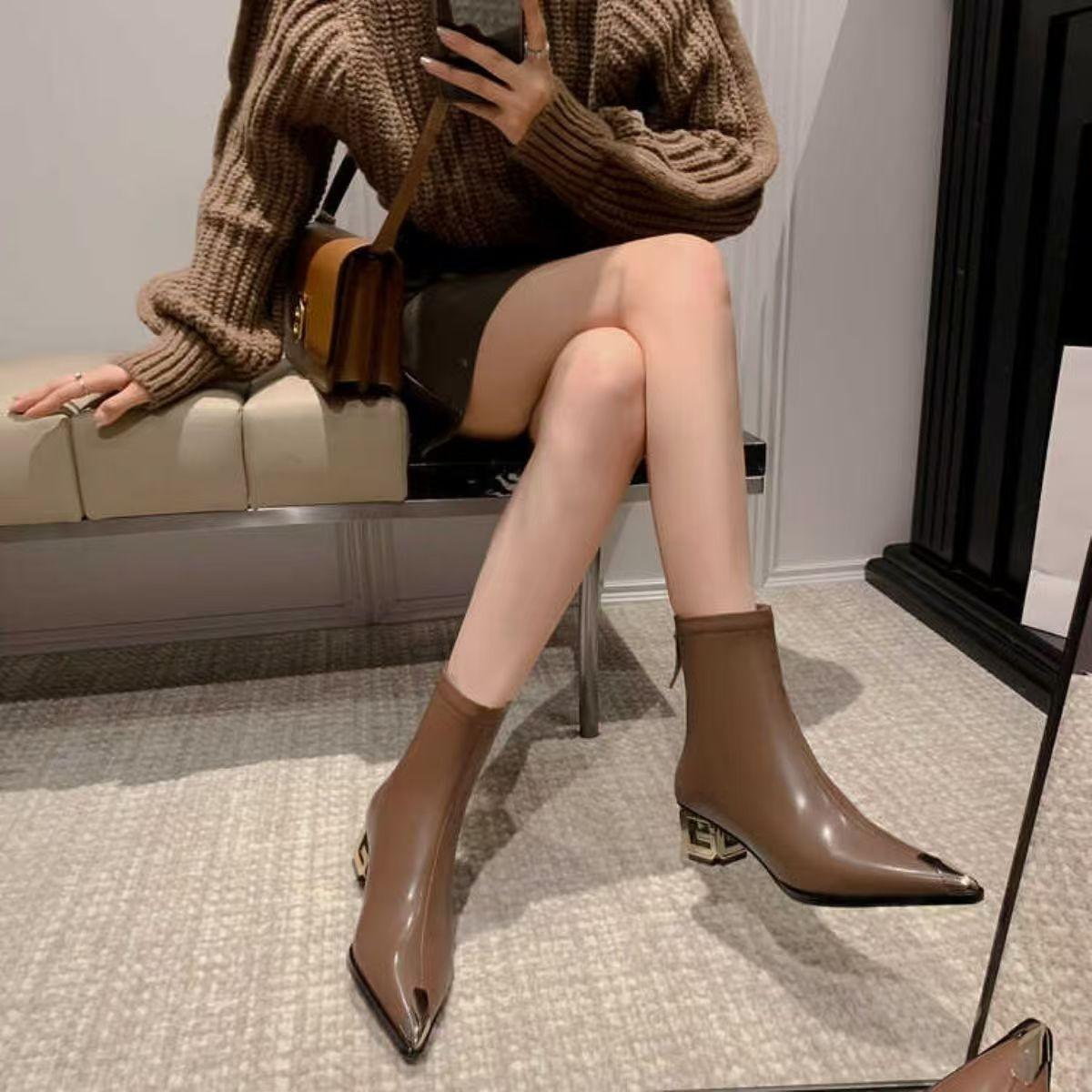 

Brand Leather Custom V Mouth Zipper Retro Pointed Special Shaped Heel Knight Sexy Chelsea Boots Women 35