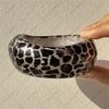 Mode Vintage Punk Leopard Schwarz Farbe Metall Armreifen Mode Hip Hop Rund Geometrisch Breite Armreifen Armbänder Handgelenk Schmuck