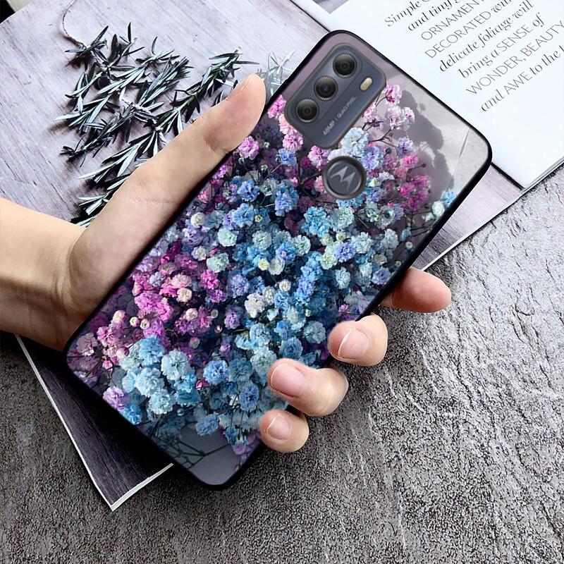 Etui na telefon Baby Breath Flowers do Moto G84 G22 G32 G42 G52 G62 G53 G72 G60 G60S G100 G10 G20 G30 G13 G50 G 5G G Pure