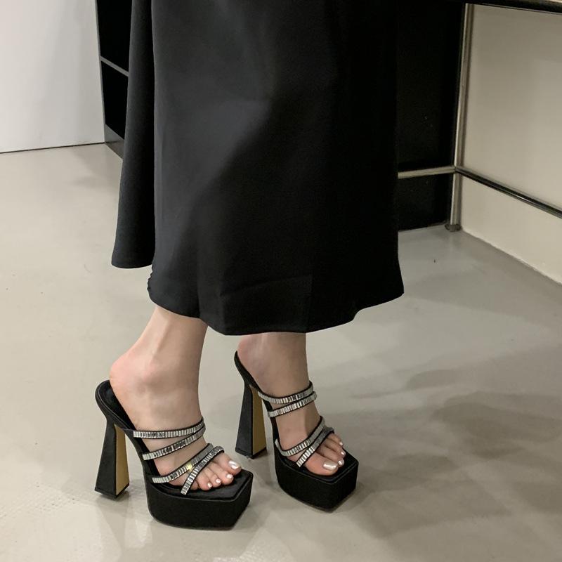 Waterproof table temperament celebrity super high heels women's square head thick heel women's shoes one-word diamond with cool slippers