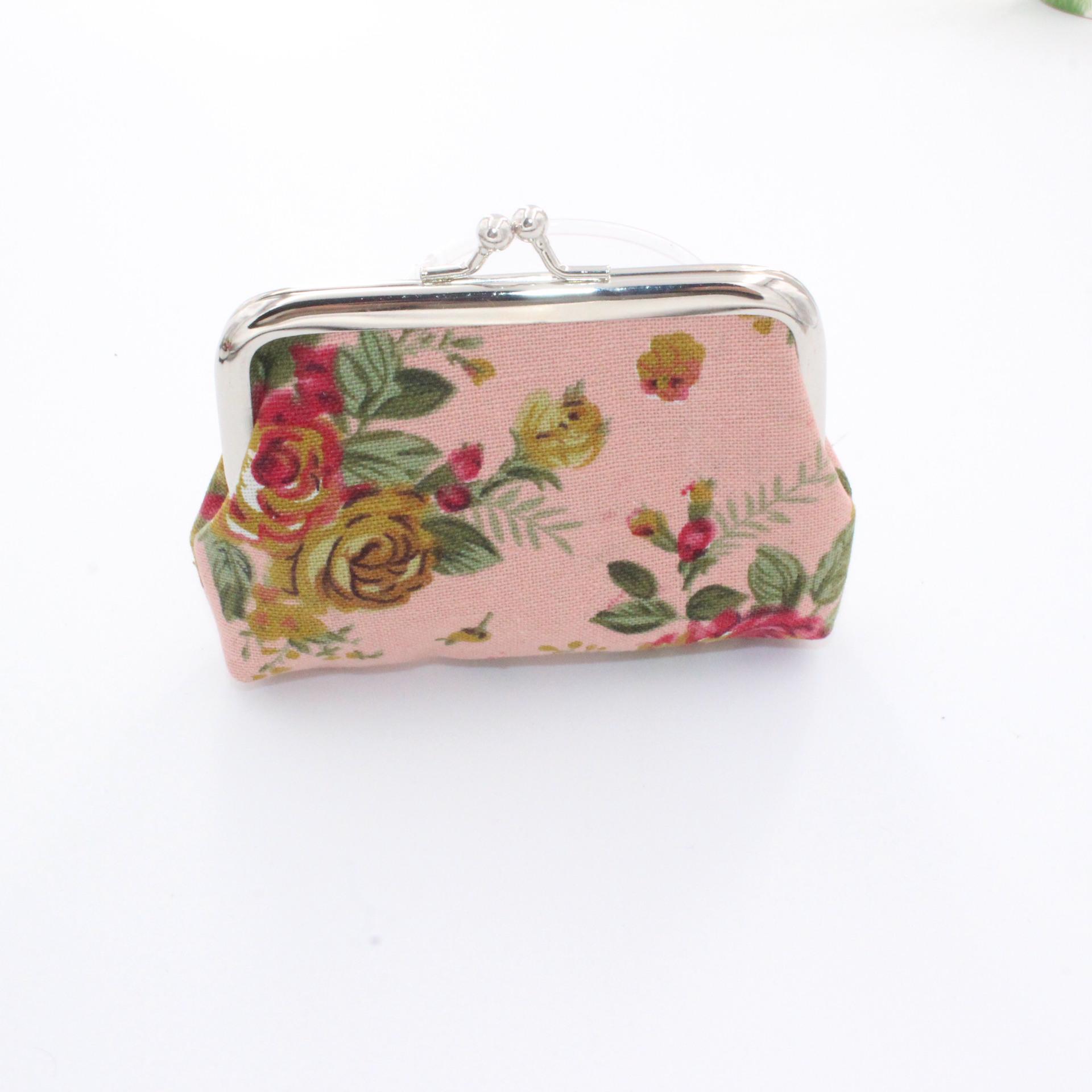 

Classic Rose Fashion Buckle Coin Purse and Card Holder with Key Holder 4 inch розовый