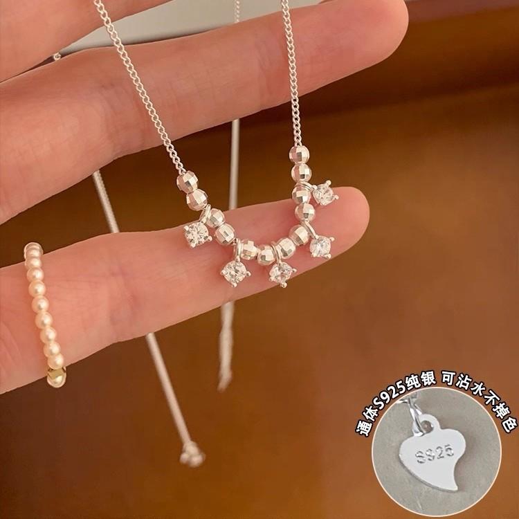 A Niche Exquisite Sparkling Tassel Necklace for Women with A High-end Feel, Light Luxury and Versatile Collarbone Chain, Giving It To Your Best Friend