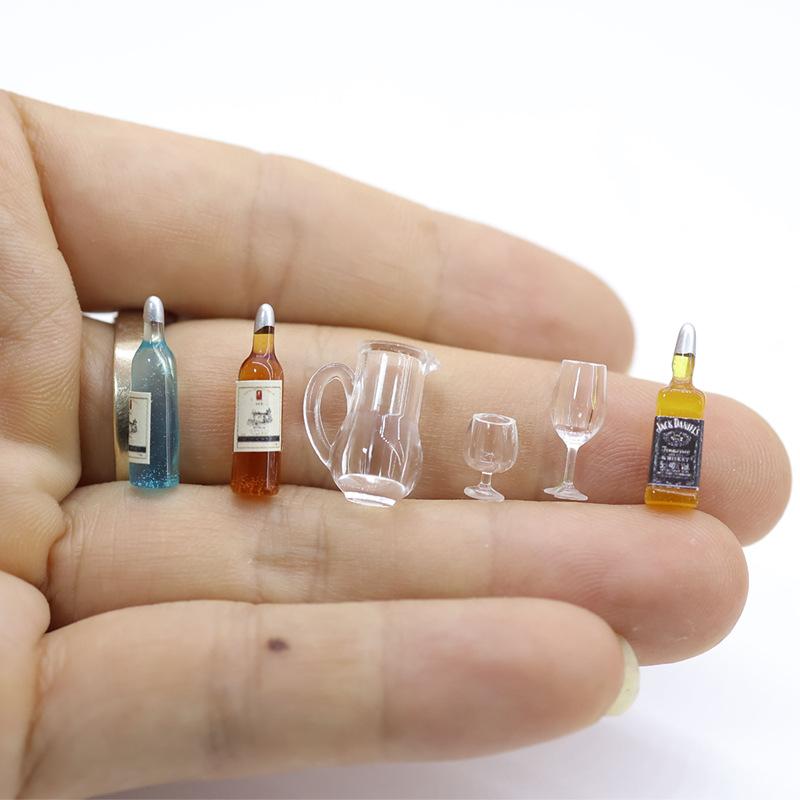 1 Set Puppenhaus Küche Restaurant Dekor Zubehör 1:12 Puppenhaus Miniatur Weinflaschen Mini Rotwein Glas Modell