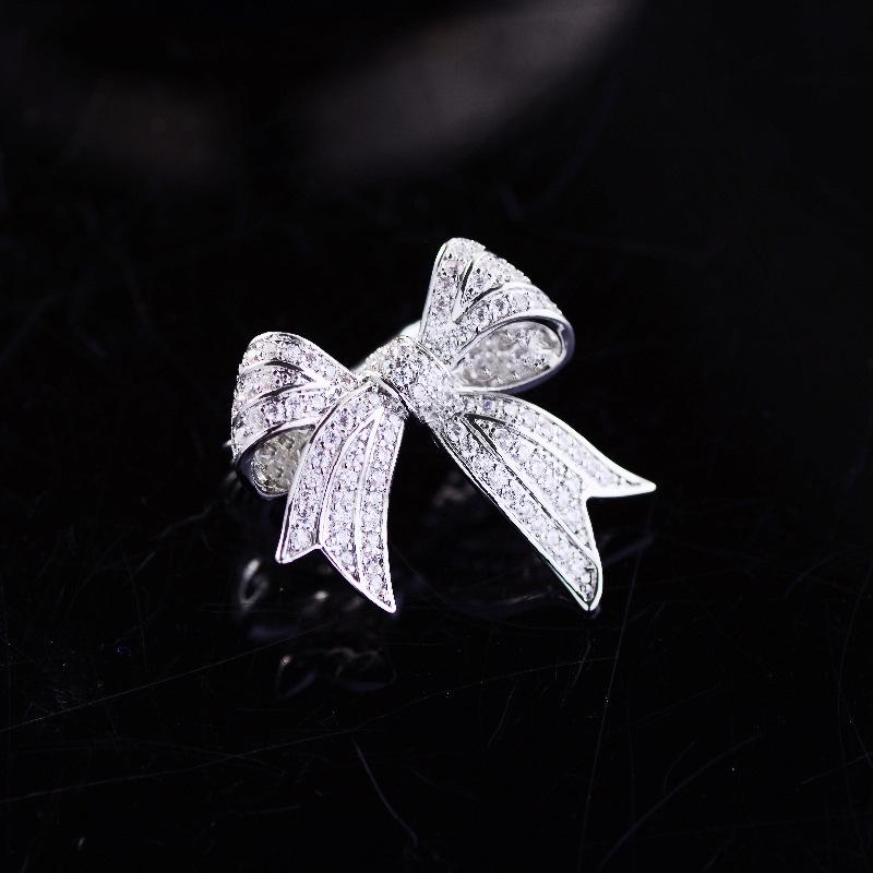 

Корейская милая брошь в виде кошки и бриллиантовой бабочки для мужчин и женщин - модная брошь для кардигана и аксессуар для корсажа