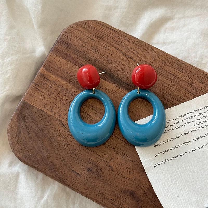 

2025 Синие серьги высокого класса в стиле нишевого дизайна для женщин — элегантные и подчеркивающие достоинства лица