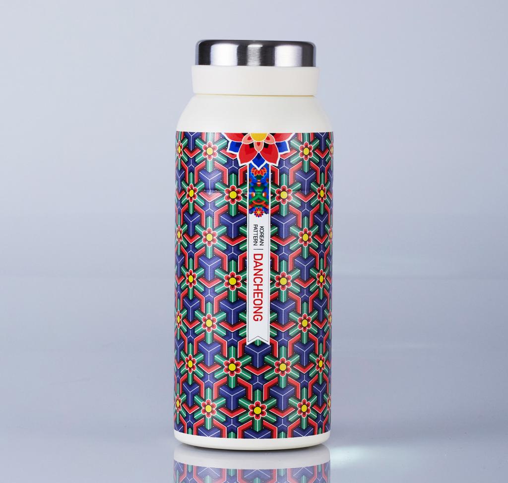 Koreanischer traditioneller Dancheong & Jogakbo Becher 350 ml