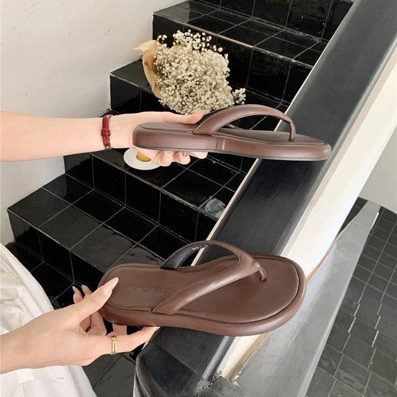 Fashion Shoes Woman 2025 Slippers For Swimming Pool Low Luxury Slides Platform Rubber Flip Flops Beach Designer Flat Summer Hawaiian Rom