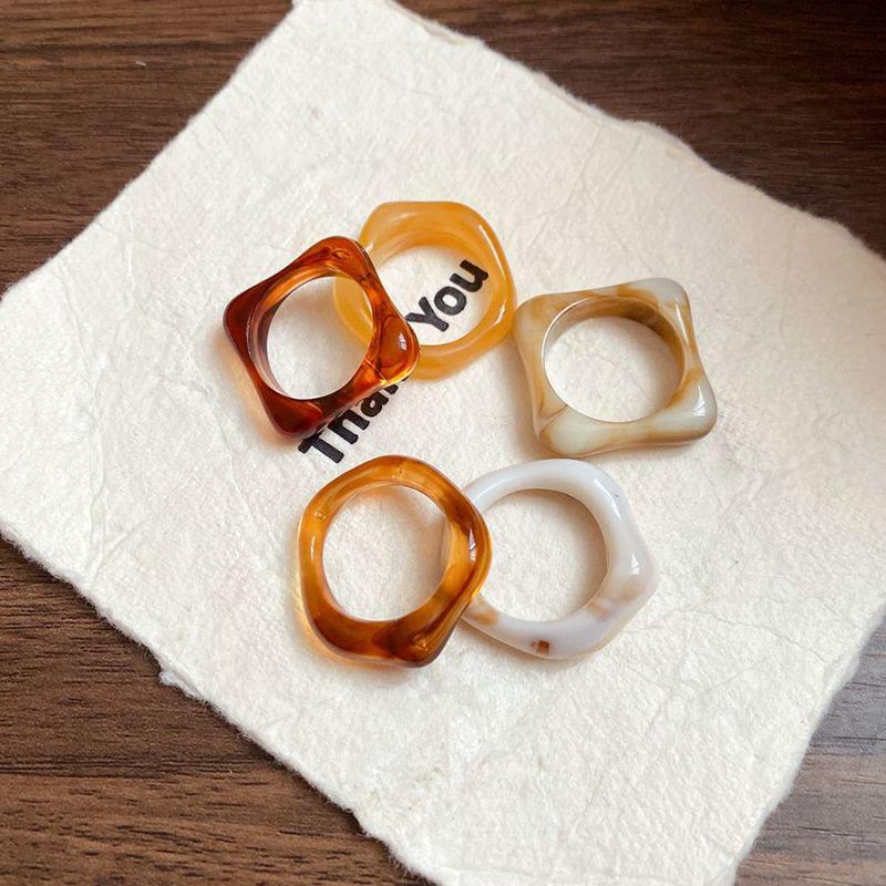 Artistic Retro Geometric Resin Ring - High-End Versatile Fashion Jewelry