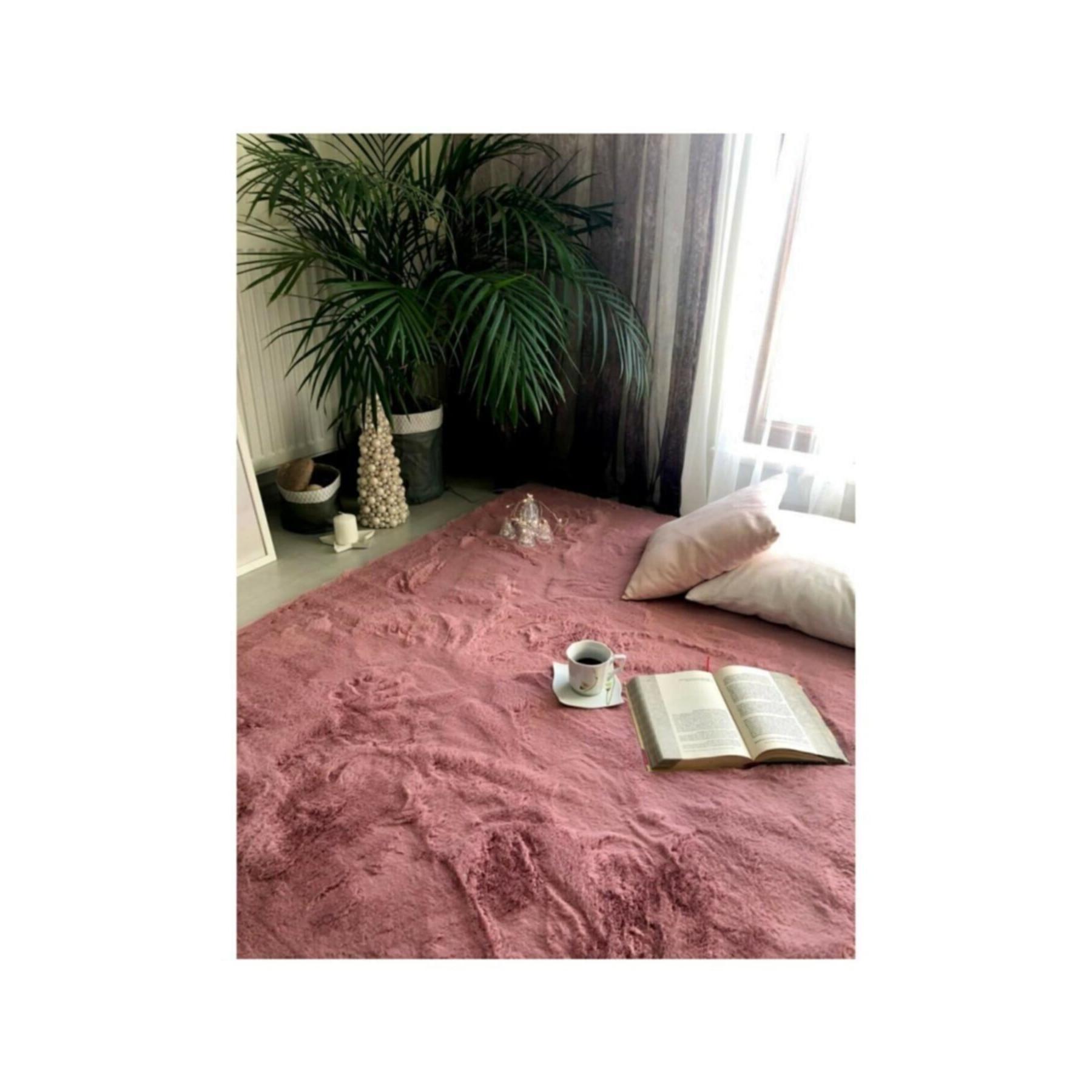 

Плюшевый ковер FLQUE Мягкая пыльная роза