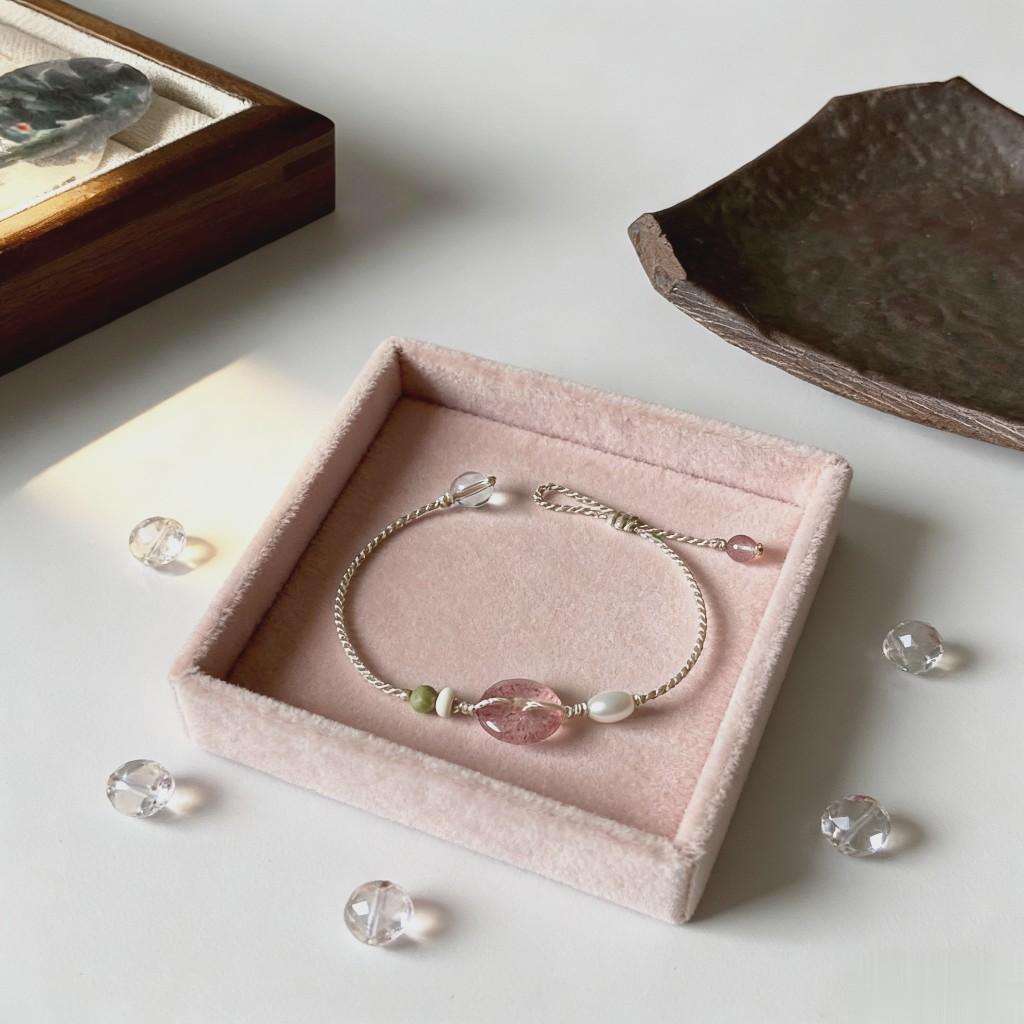 

Natural Strawberry Crystal Peace Buckle Handmade Bracelet with Pearl, White Crystal, and Agate - New Chinese Style Handmade Wristband Gift for Women Strawberry crystal peace