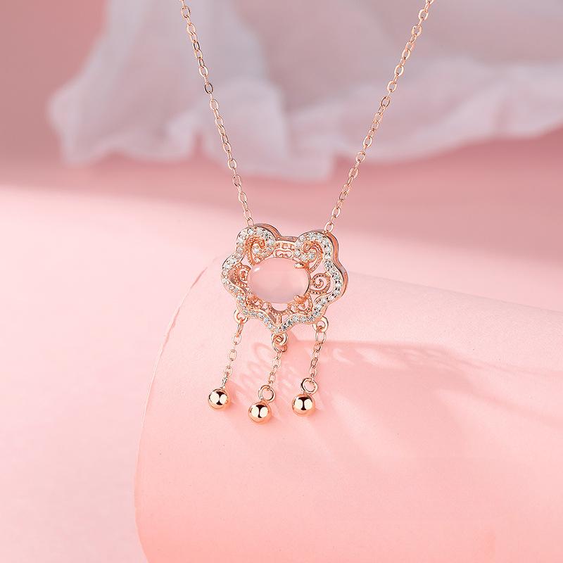 

Новое китайское ожерелье с кисточками Ruyi Lock для женщин, легкое, роскошное и высококачественное, цепочка для воротника в китайском стиле