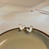 Vintage Heart Shaped Blue White Love Stud Earrings Female Temperament Niche Earrings Ins Retro Little Peach Heart Ear Jewelry