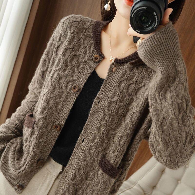 Loose Round-neck Knitted Cardigan for Women Paired with Stylish Short Knitted Top for Autumn and Winter