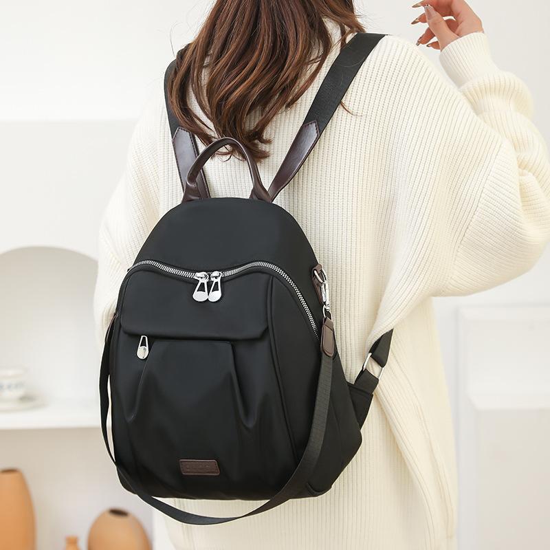 New Fashion Pleated Backpack Simple Casual Versatile Women's Nylon Bag Large Capacity Out Storage Shoulder Bag