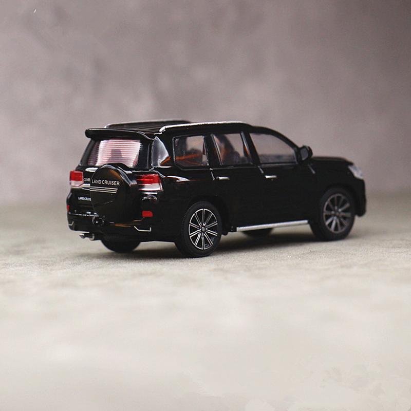 1/64 Toyotas Land Cruiser LC200 2016 SUV Alloy Car Model Diecast Metal Off-road Vehicles Car Model Miniature Scale Kids Toy Gift