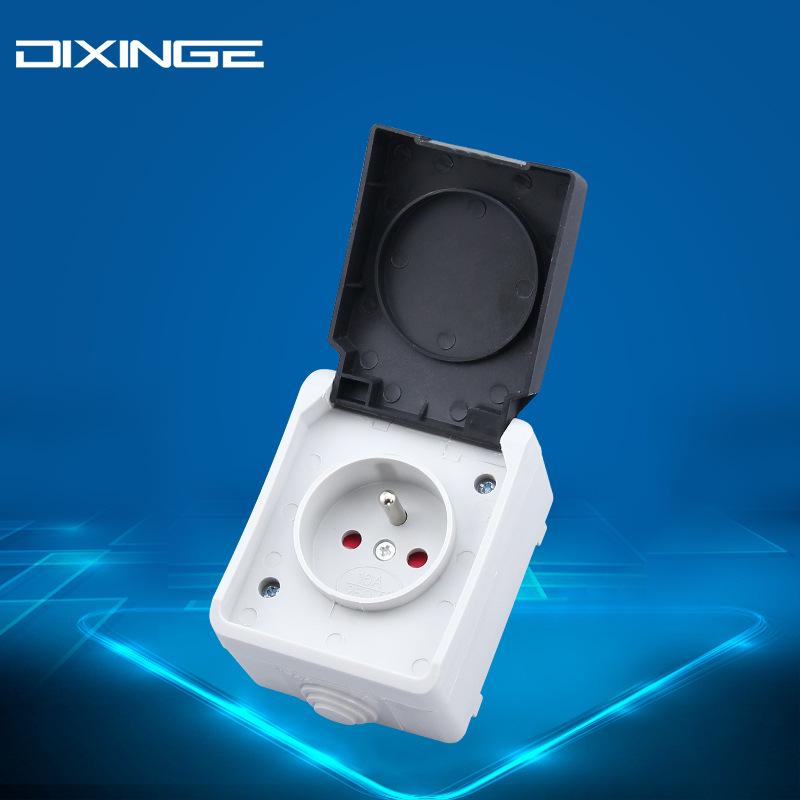Waterproof IP44 Surface-Mounted French Bathroom Power Socket with Lid