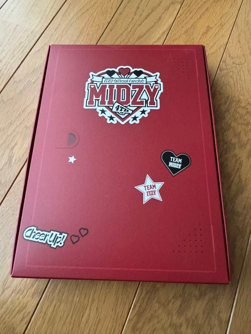 

[USED] ITZY Korean Fan Club 4th Generation Kit