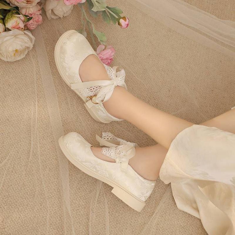 New girls princess shoes girls students big children shoes comfortable four seasons wear national style hanfu shoes buckle cheongsam single shoes
