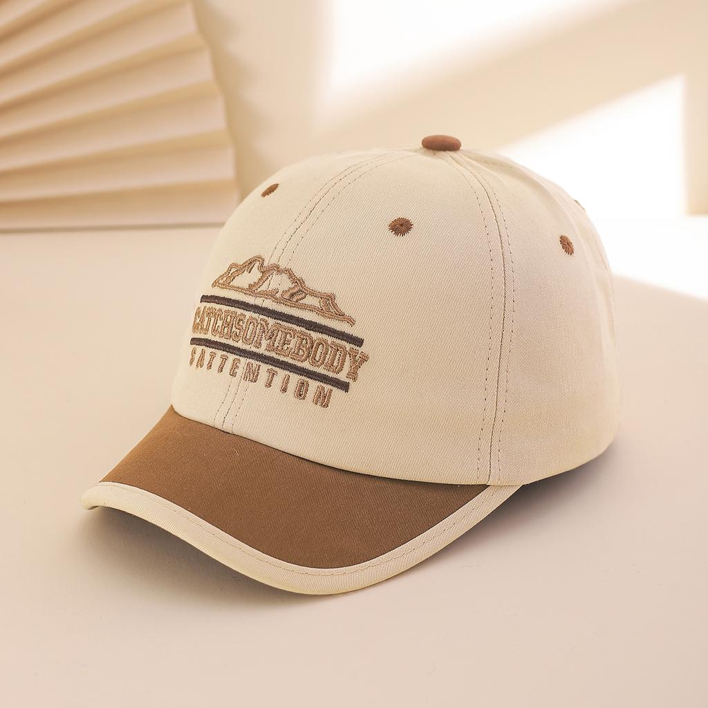 Fashion Embroidered Letter Patched Mountain Peak Short Brim Baseball Cap, Soft Top Adjustable Snapback Hat for Outdoor Cycling