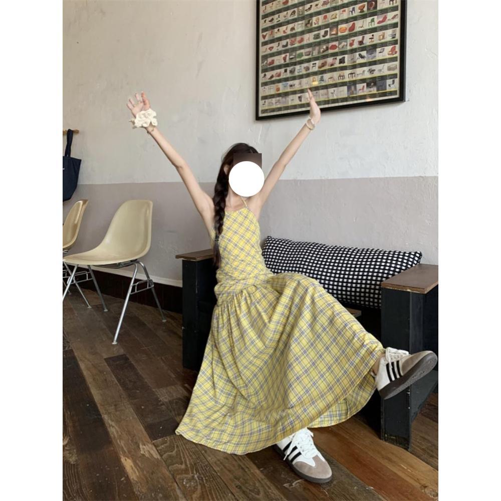 Sweet yellow plaid halterneck dress, women's new summer careless machine, backless A-line skirt, temperament long skirt