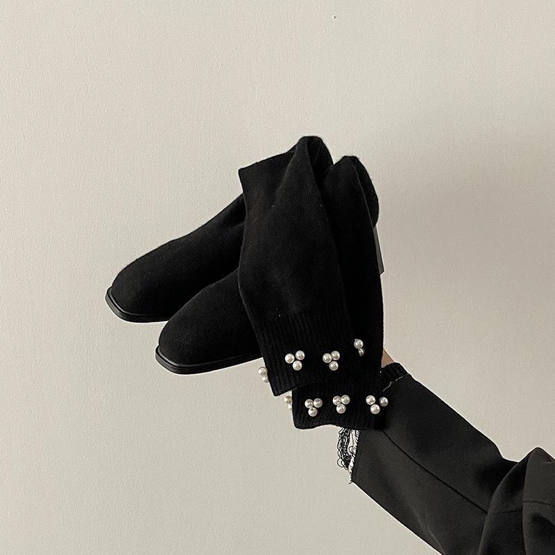 Design sense fashionable versatile retro square head thick heel heightened boots autumn and winter simple pearl fashion boots socks boots women