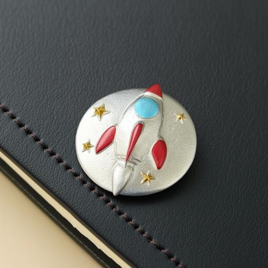 Space Themed Decoration Cartoon Astronaut Resin Refrigerator Magnet, 3D Flying Saucer Fridge Magnet Theme for Kitchen Office Whiteboard Cabinet