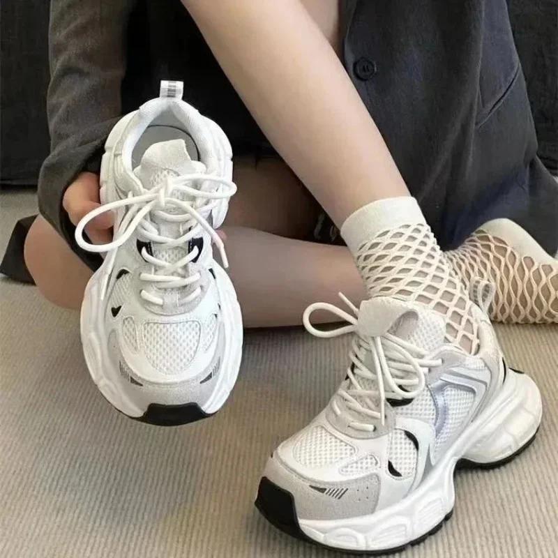 Lightweight Sports Running Shoes for Women 2026 Spring New Mesh Campus Style Daddy All-match Casual Trendy Shoes