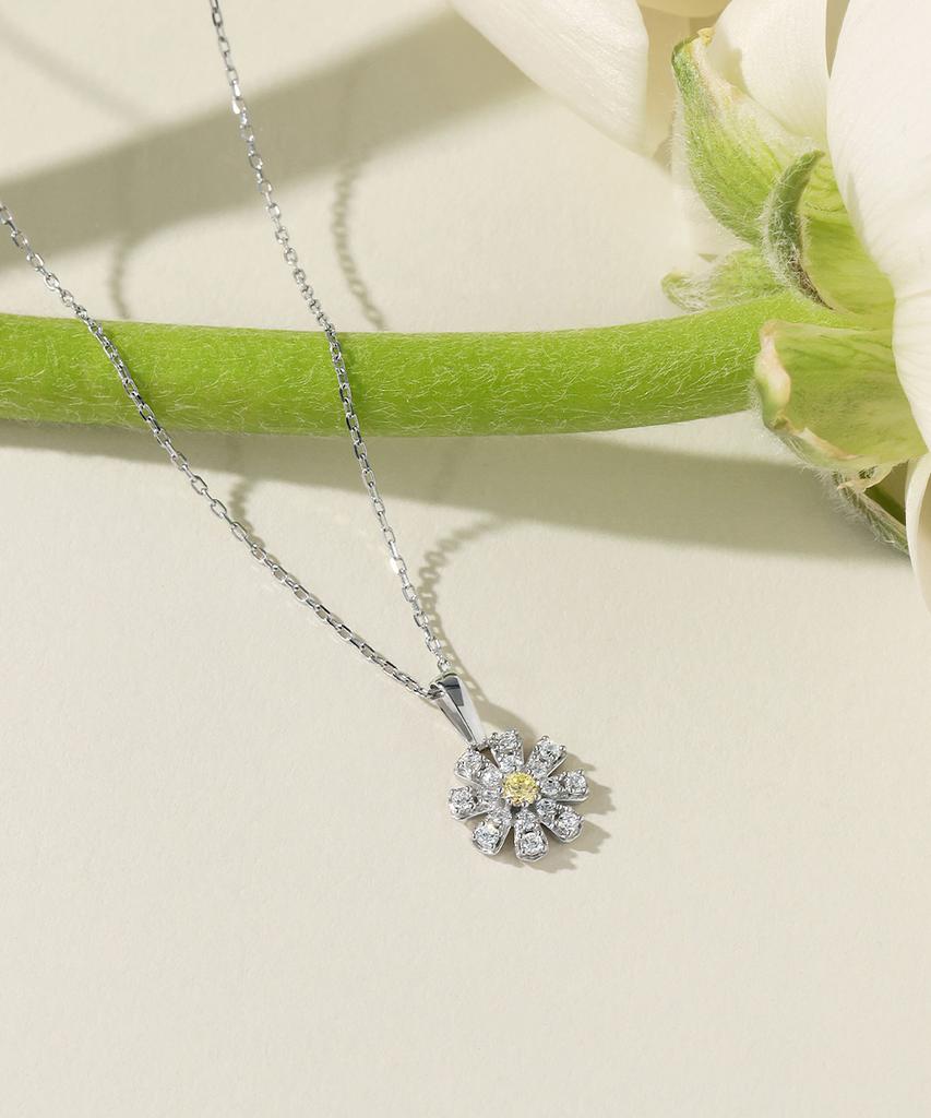 Mcel 14K Maylin Daisy Pendant