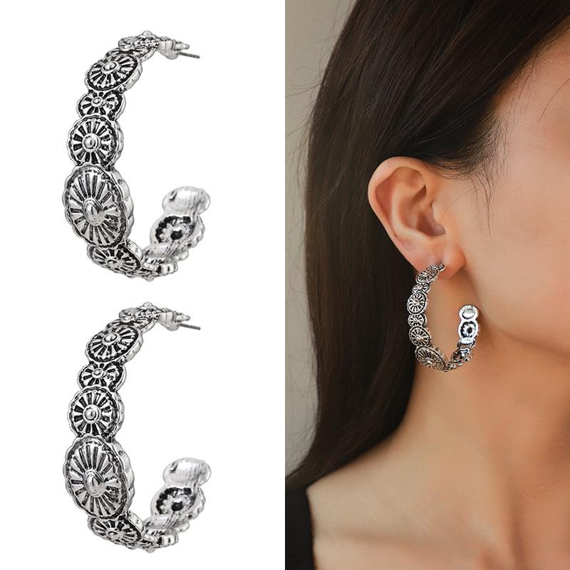 Kenjie 2024 C-Shaped Retro Irregular Earrings for Women - European & American Fashion