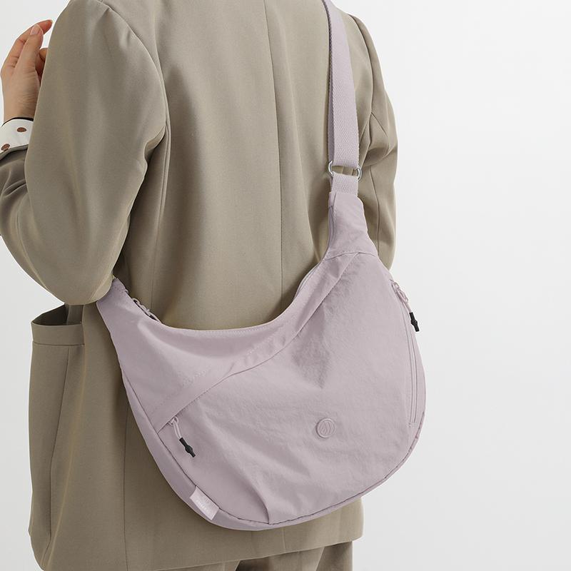 Women's Large Capacity Shoulder Bag Sports Crossbody Bag