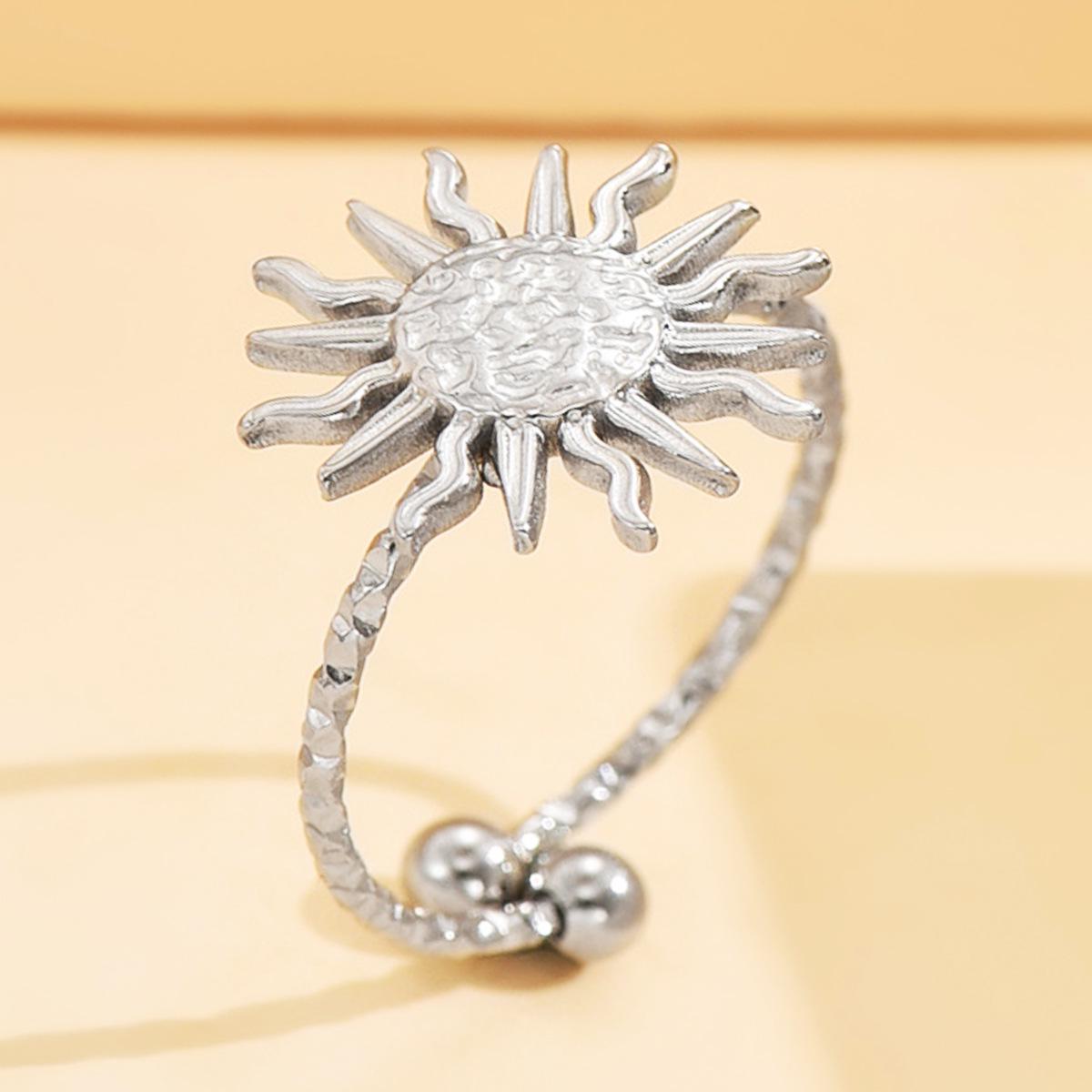 Adjustable Retro Sunflower Ring - 18K Gold Plated Titanium Steel for Women