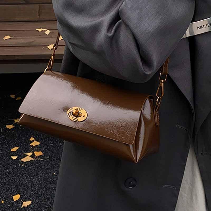 Premium Oil Wax Leather Small Bag Women's 2025 New Fashion Retro Hand Carry Small Square Bag Shoulder Messenger Bag
