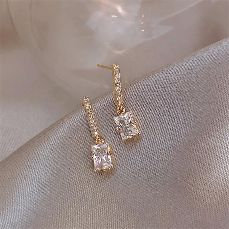 

Silver Snowflake Earrings With Cubic Zirconia For Women Gift