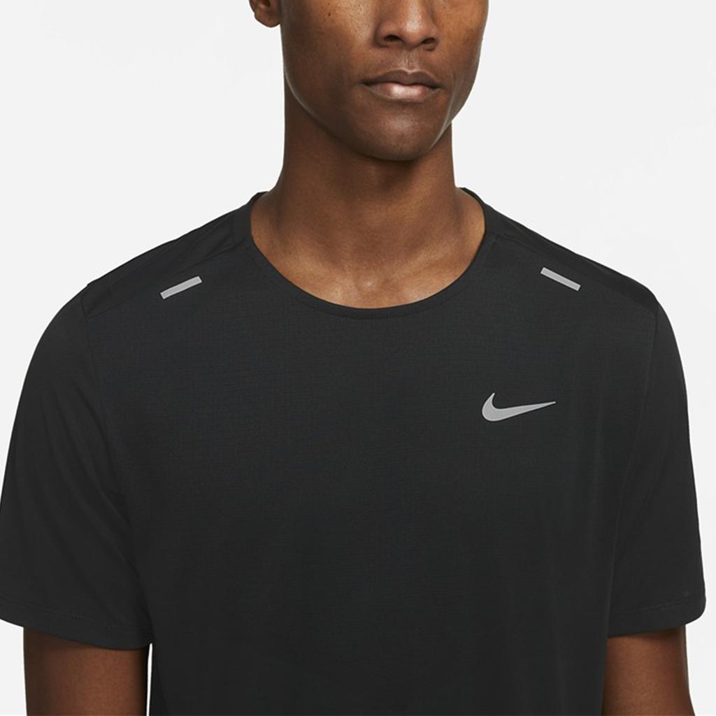 Nike Dri-Fit Rise 365 Ademend En Zacht Bedrukt Hardloop T-shirt met Korte Mouwen Heren Tops Zwart CZ9185-013