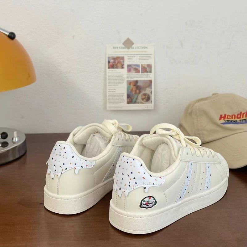 White Shoes Casual Sports Shoes